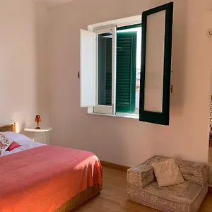 https://la-porta-delle-eolie.sicilyhotelsitaly.net
